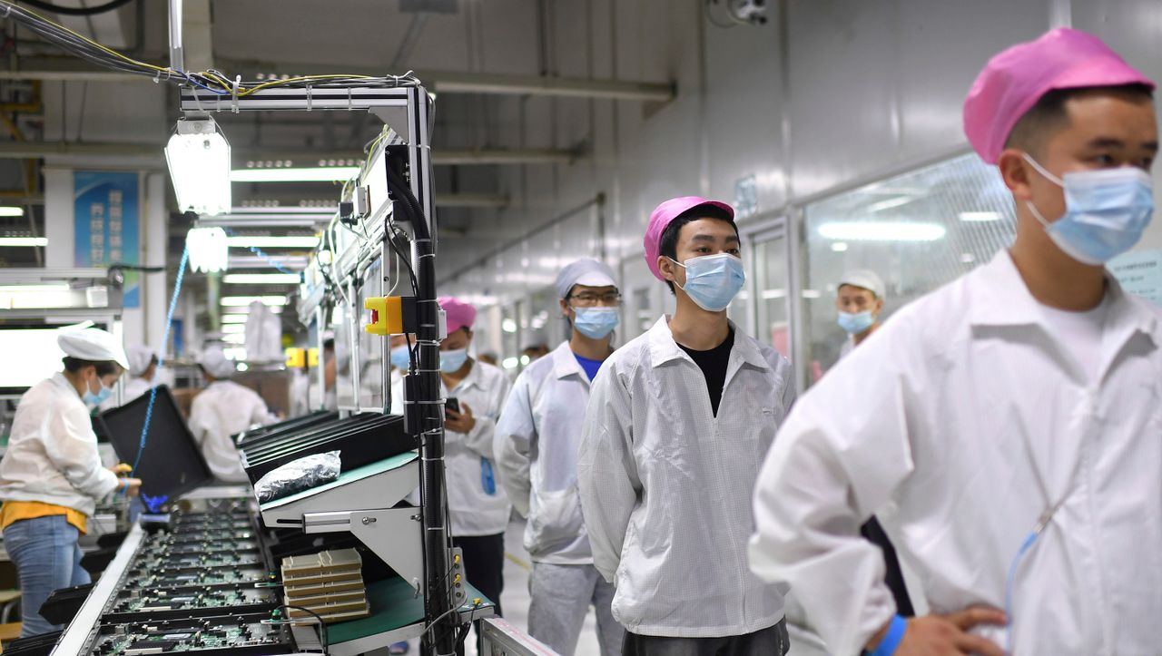 Apple iPhone production
